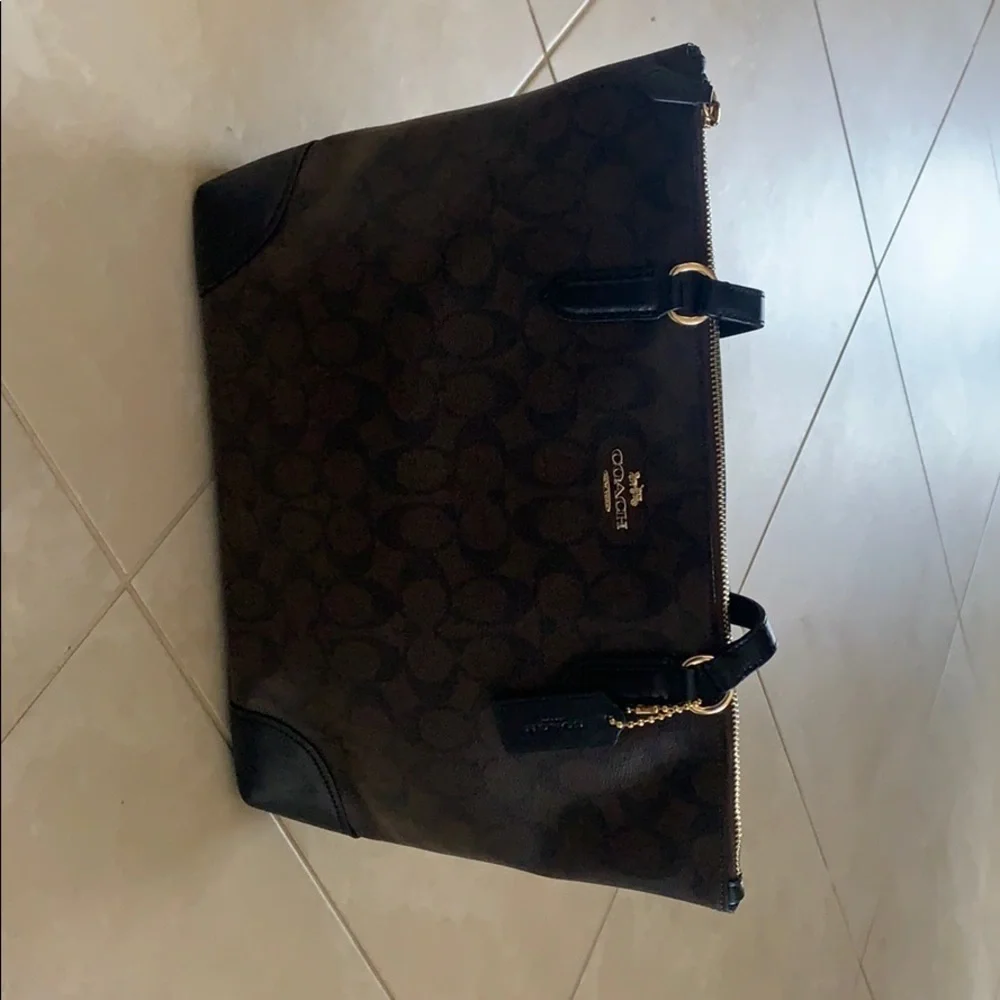 Coach Large Tote Bag with Zipper- New with Tags